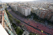 El puntero de la Via Lliure por la avenida Meridiana de Barcelona.-REUTERS/ALBERT GEA
