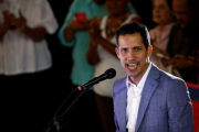 Guaidó desafío el pasado 22 de febrero una medida de prohibición de salida del país que le impuso la Fiscalía.-REUTERS