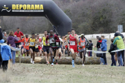 Daniel Mateo y los africanos en el Cross de Soria celebrado el año pasado.-Luis Ángel Tejedor