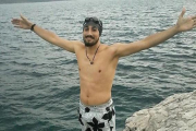 El refugiado sirio, Ameer Mehtr, que cruzó el mar Egeo a nado para llegar a Europa.-AMEER MEHTR