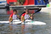 El español Saúl Craviotto (d) junto a su compañero Cristian Toro, ayer.-EFE/SEBASTIÃO MOREIRA