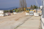 Obras de construcción de un nuevo vial en el barrio de Santa Bárbara.-VALENTÍN GUISANDE