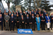 Foto de familia de los asistentes al pleno de la FEMP.-HDS