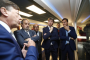 Responsables de Invest in Spain, Multinacionales, Cámara, Ayuntamiento, Diputación y Soria Futuro, con el director de Aleia Roses.-Mario Tejedor