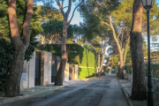 Entrada a las Villas de Artyakov en la urbanización de Sagaró.-