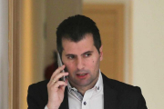 El portavoz del Grupo Parlamentario Socialista, Luis Tudanca, presenta una proposición de ley sobre listas de espera junto a la procuradora Mercedes Martín-ICAL