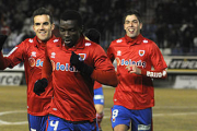 Sunny, Julio Álvarez y Juanjo celebran un gol del Numancia. / V. Guisande-