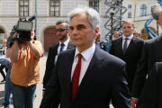El canciller austriaco Werner Faymann, que ha dimitido este lunes.-AP