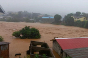 Desprendimiento de tierra cerca de Regent, en el embalse de Guma, junto a Freetown, la capital de Sierra Leona-EFE / SFCCC