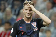 Rakitic celebra el pase a los cuartos de final tras marcar el penalti decisivo ante Croacia-ETIENNE LAURENT