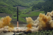 Corea del Norte prueba un misil balístico intercontinental, el pasado 4 de julio-AP / KOREA NEWS SERVICE