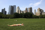 La ola de calor en Nueva York provoca altas temperaturas.-EPA