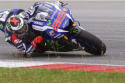 Jorge Lorenzo, durante los primeros entrenamientos de pretemporada.-EFE / FAZRY ISMAIL