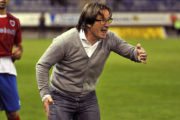 El entrenador del Numancia, Juan Antonio Anquela. / DIEGO MAYOR-