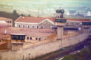 Una vista de la prisión de Nanclares de Oca, donde se hallan algunos etarras arrepentidos.-ARCHIVO