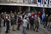 Espectadores en una edición anterior de la Fiesta del Cine.-ARCHIVO / CARLOS MONTAÑÉS