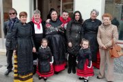 El mayordomo junto a su familia-HDS