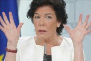 La portavoz del Gobierno, Isabel Celaá, durante una rueda de prensa posterior al Consejo de Ministros.-JOSÉ LUIS ROCA