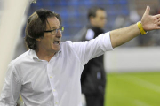 Juan Antonio Anquela durante un encuentro de pretemporada. / VALENTÍN GUISANDE-