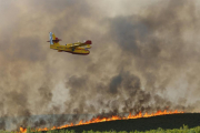 Incendio en la localidad leonesa de Fabero.-EL MUNDO