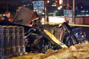Estado en que quedó el taxi en el que viajaba Bob Simon, el miércoles en Nueva York.-Foto:   AP / KATHY WILLENS