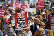 Protesta en Londres contra el gobierno de Boris Johnson y contra el 'brexit'.-EFE