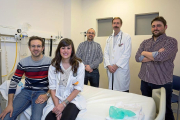 Daniel Álvarez, Andrea Crespo, Roberto Hornero, Félix del Campo y Gonzalo Gutiérrez en la Unidad del Sueño del hospital Río Hortega de Valladolid.-PHOTOGENIC