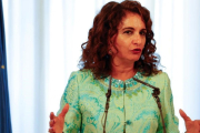 La ministra de Hacienda, María Jesús Montero, en el acto de su toma de posesión del cargo este jueves. /-PAUL HANNA / REUTERS