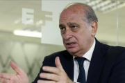 El ministro del Interior en funciones y cabeza de lista del PP catalán, Jorge Fernández Díaz.-EFE / KIKO HUESCA