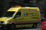 Una ambulancia del Servicio de Urgencias Médicas (SUMMA) 112 de Madrid.-ARCHIVO / MADRID EMERGENCY VEHICLES