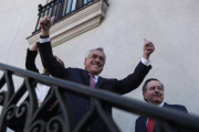 El presidente de Chile, Sebastian Piñera, y el canciller chileno Roberto Ampuero.-EFE