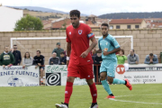 Escassi apura su recuperación para jugar mañana ante el Mirandés.-MARIO TEJEDOR