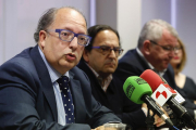 Los parlamentarios del Partido Popular por León, Eduardo Fernández y Luis Aznar, informan en rueda de prensa sobre el acuerdo en materia de ayudas a la minería del carbón-ICAL