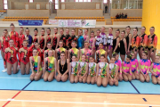 Las gimnastas que participaron en el Regional celebrado el domingo en Los Pajaritos.-