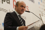 El ministro de Economia Luis de Guindos ha participado en un desayuno informativo de Europa Press.-Foto: AGUSTÍN CATALÁN