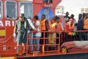 Rescatadas cuatro pateras en el mar de Alborán.-EFE