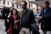 Antonio Hernando, en diciembre, ante la sede madrileña del PSOE.-