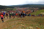 Los participantes a la salida de la prueba.-CLUB DE MONTAÑA LOS PELENDONES