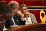 Elsa Artadi durante la sesión de hoy en el Parlament.-JOAN CORTADELLAS