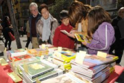 La asociación de vecinos del barrio del Calaverón celebró ayer el día de Castilla y León con un programa de actividades en el que se fusionaron con las correspondientes a la Feria de Abril que se han venido desarrollando durante la última semana.