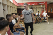 Luis Carrión conoció ayer a los que serán sus nuevos pupilos en las filas del Numancia.-Luis Ángel Tejedor