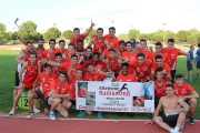 Los integrantes del club soriano celebran el ascenso a División de Honor.-CLUB ATLETISMO NUMANTINO