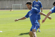 El jugador del Numancia Óscar López. / FERNANDO SANTIAGO-