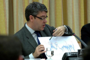 El ministro de Energía, Álvaro Nadal, el pasado enero en el Congreso.-DAVID CASTRO