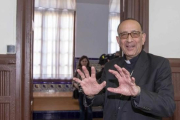 Juan José Omella, arzobispo de Barcelona, tras su nombramiento el pasado noviembre.-EFE / ABEL ALONSO
