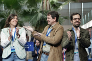 Andrea Ballesteros, Alfonso Fernández Mañueco y Eduardo Carazo tras la votación. ICAL