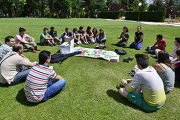 Una celebración del foro joven en la Dehesa. / ÁLVARO MARTÍNEZ-