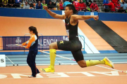 Alejandro Matantu en un salto en el Nacional de Valencia.-Caep Soria