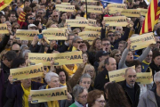 Manifestantes de la ANC reivindican que se implemente la república.-ALBERT BERTRAN