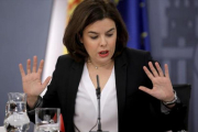 Soraya Sáenz de Santamaría, en rueda de prensa tras un Consejo de Ministros.-JOSÉ LUIS ROCA